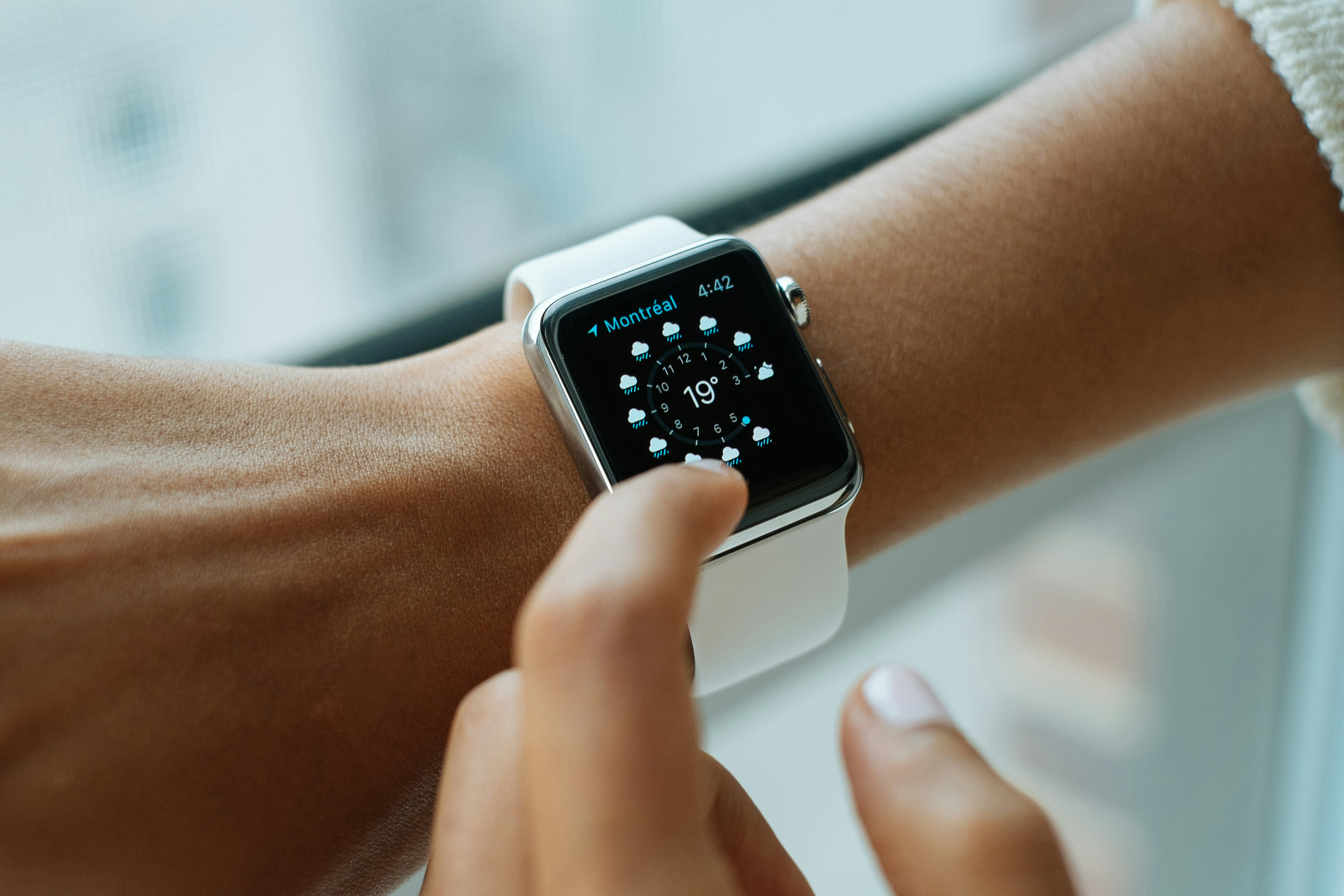 A smartwatch displaying health and fitness analytics, the kind of data that feeds into wearable VO2 max estimation algorithms